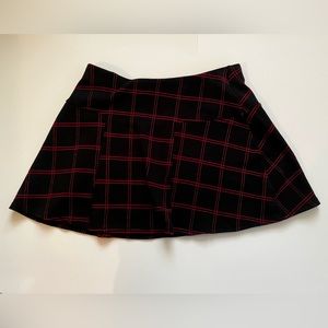 GAP NWT Black and Red Plaid Mini Skirt Size M
